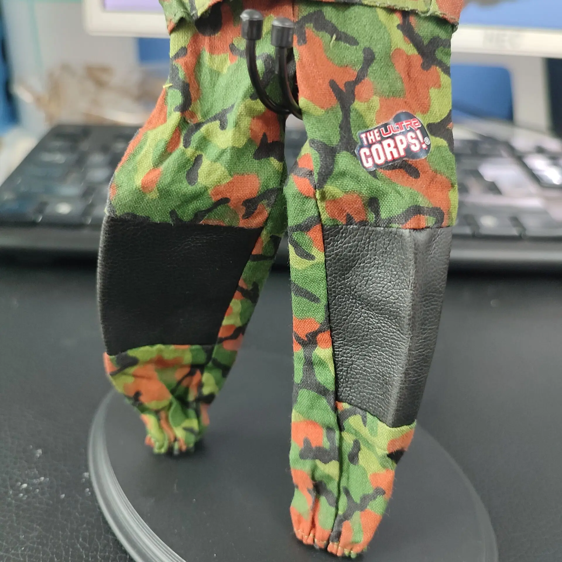 ชุดอุปกรณ์เสริมทหารขนาด 1/6 เสื้อกั๊กและกางเกงลายพราง ชุดเครื่องแบบสำหรับฟิกเกอร์แอคชั่นชายขนาด 12 นิ้ว ของสะสม ตุ๊กตา ของเล่น ของขวัญ