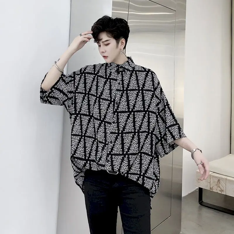 2024 Summer New Mens Shirt Dark Ins Shirt Personality Small Flower Pattern Printing Shirts Loose Shoulder Short-sleeved Shirts