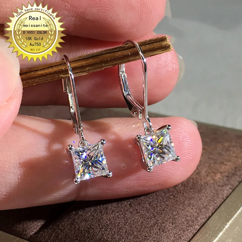 18K Gold earring  A pair of earring  1CT D Color Moissanite Earrings For Women