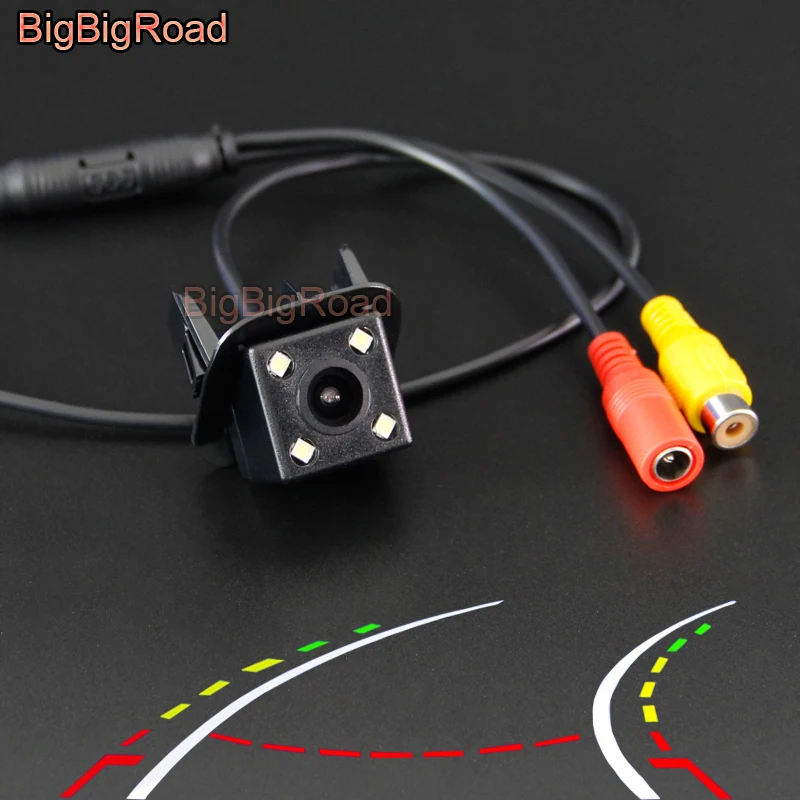 BigBigRoad Car Intelligent Dynamic Track Rear View Reversing Camera For Toyota Vellfire Noah Alphard 2012 Night Vision