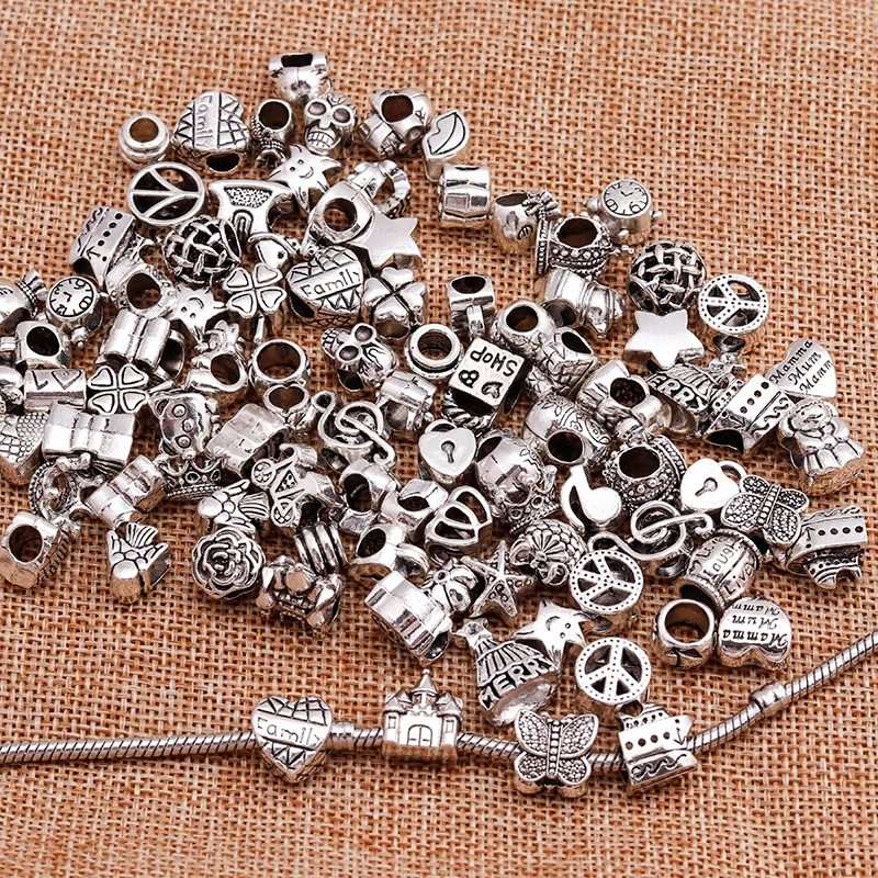 Large Sale Mixed Silver Color Alloy Charms Beads Fit Brand Charms Bracelets Necklaces for Women More than 1000 Style by Random