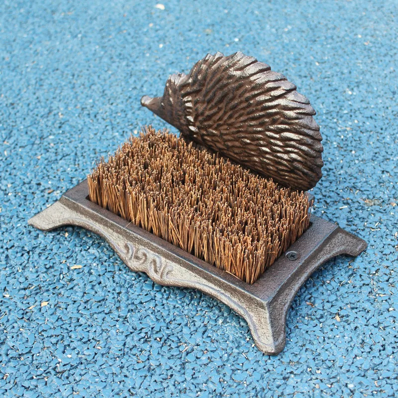 Vintage Outdoor Garden Decor Rough Rustic Hedgehog Figurines Cast Iron Boot Scraper With Brush Heavy Handamde Shoes Cleaner