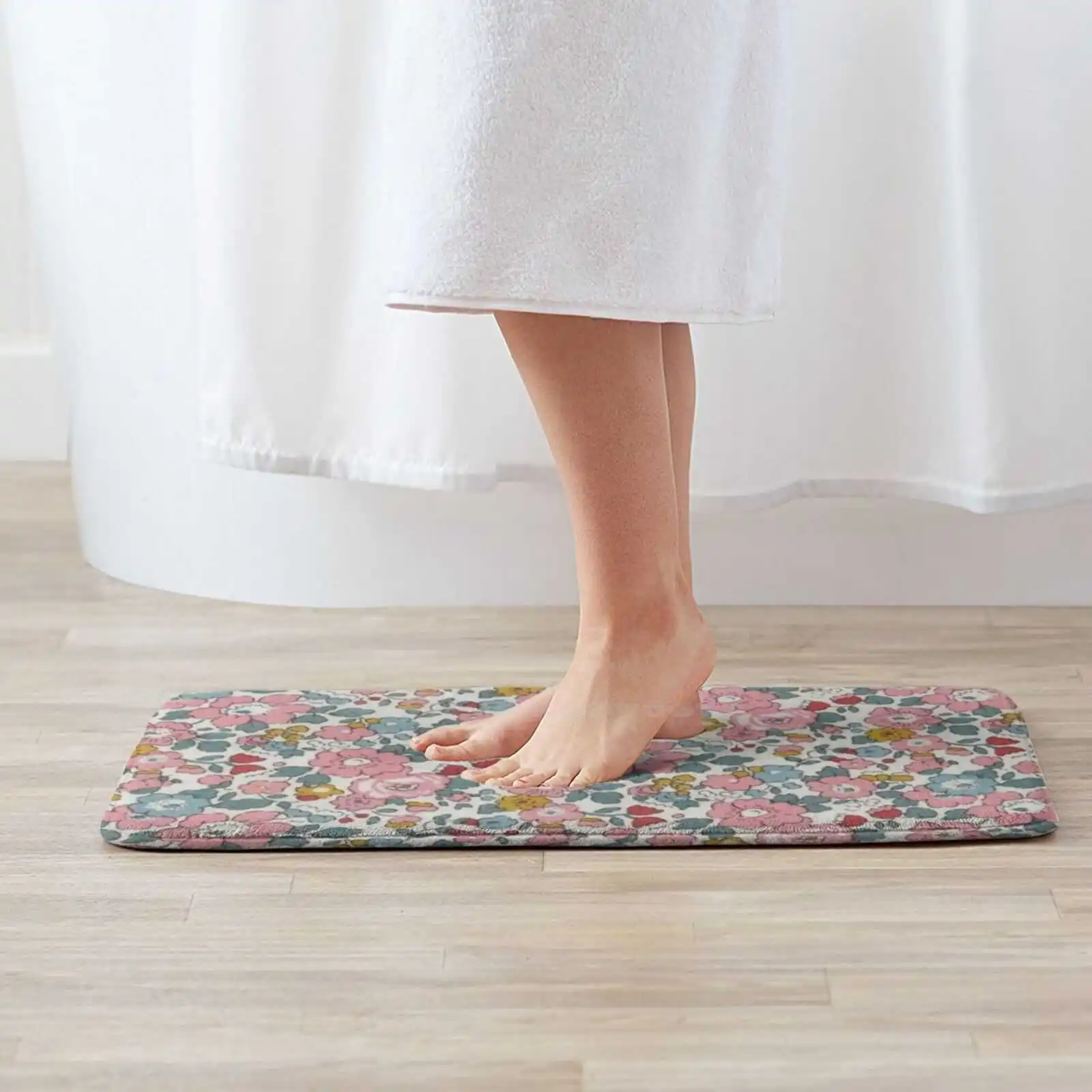 Betsy Ann E Tana Lawn Fabric Soft Cushion Home Carpet Door Mat Car Rug Cordon Libert Ybetsy Rouge Rose Pale Tissu Liberty