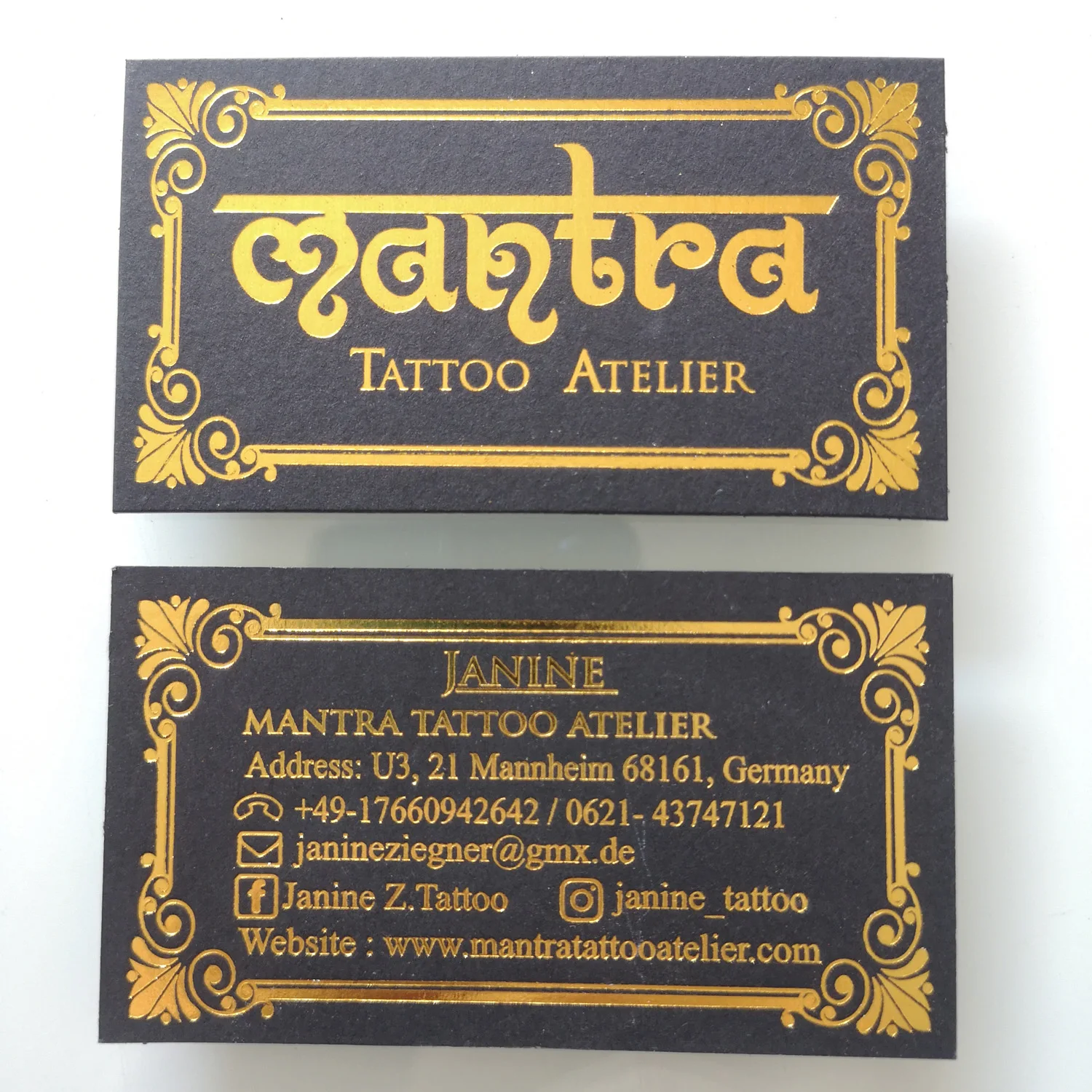 

Custom order 300pcs High Grade Visit Card, Gold Foil Stamping on whole black Cardboard, Item No. CU35