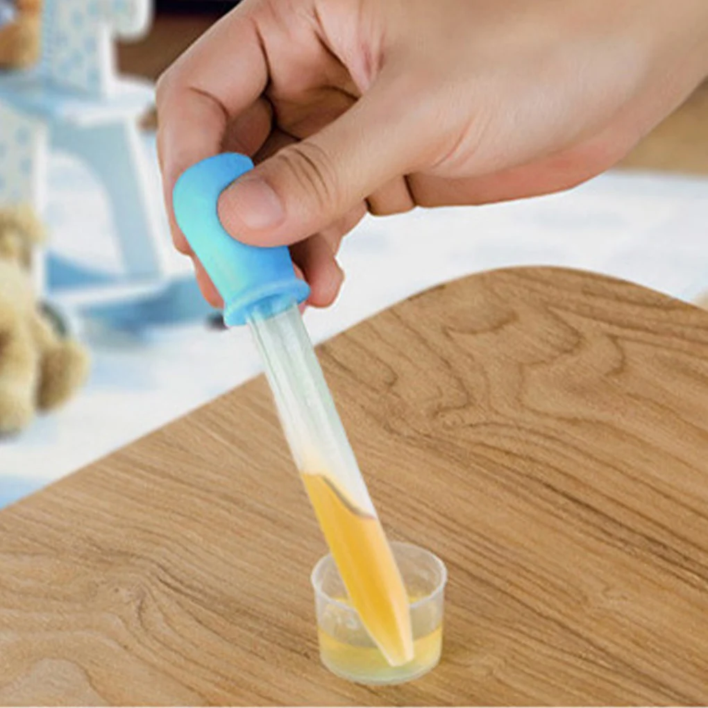 Kleur Willekeurige Kinderen Dropper Met Schaal Wasbare Herbruikbare Baby Droppers Afneembare Dispenser Pipet Voor Travelling