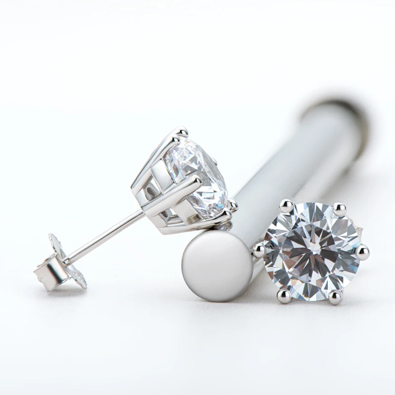 IOGOU D Color Moissanite Stud Earrings for Women Men 1/2/4/6 CTTW 100% 925 Sterling Silver Sparkling Moissanite Piercing Jewelry