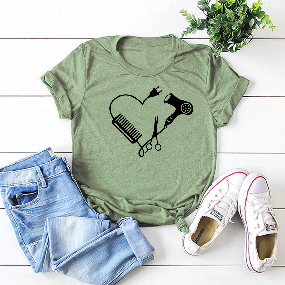 Hairdresser Shirt Funny Hairtylist T-shirt Cute Stylist Life Heart Tee Women Hairstylist Gift Harajuku Shirt Retro Aesthetic Top