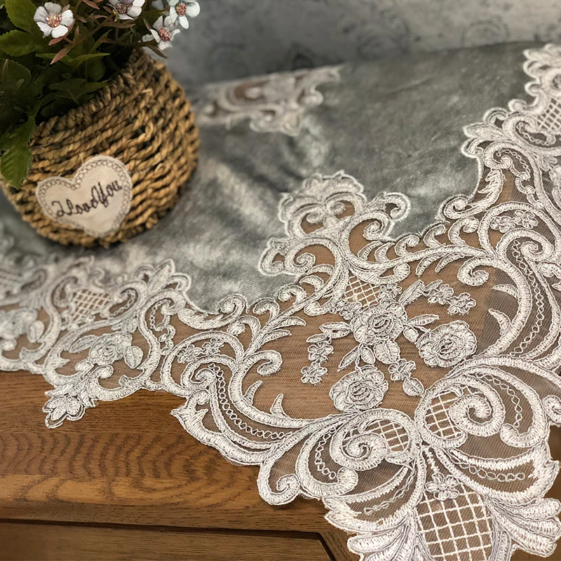 Luxury European Velvet Lace Embroidery Tablecloths Furniture Cover Cloth Balcony Coffee Round Table Mat Christmas Wedding Tapete