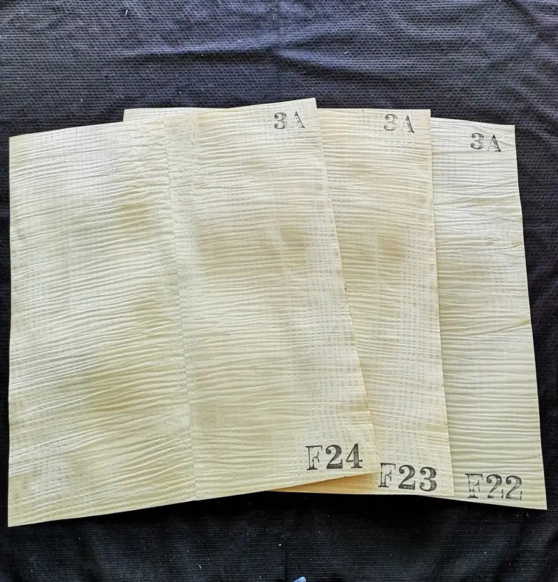 1/3 pieces Flame Maple Electric Guitar Veneer Guitar Body Veneer Guitar Parts High Quality Guitar materials 550*470*0.5mm