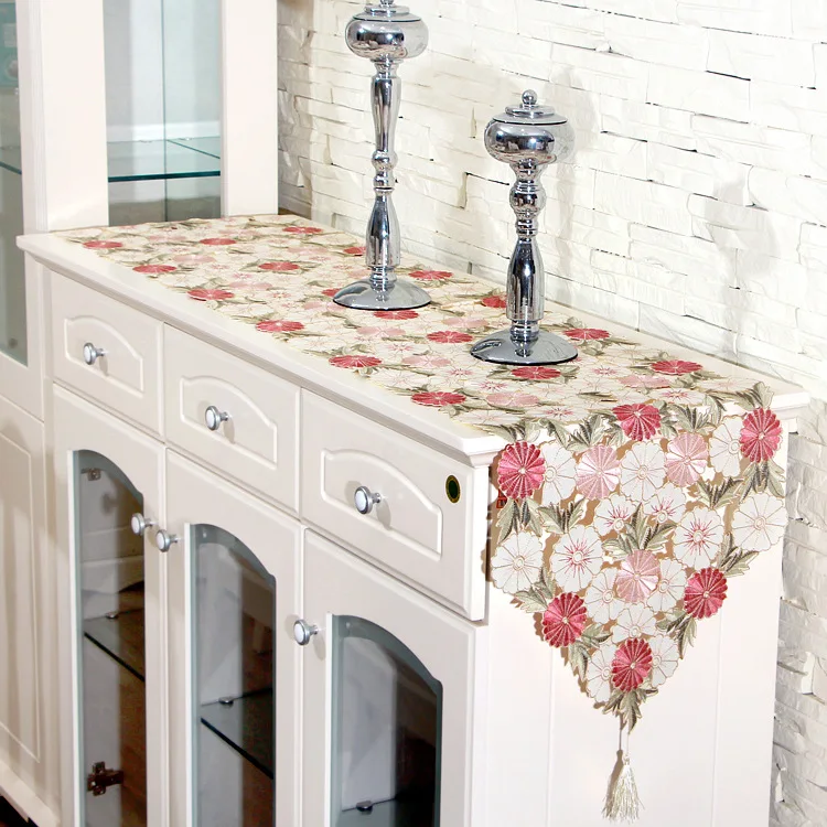 Embroidery Table Runner Pastoral Style Waterproof Oil Resistant Three-Color Stitch  Table Runners Modern room decor
