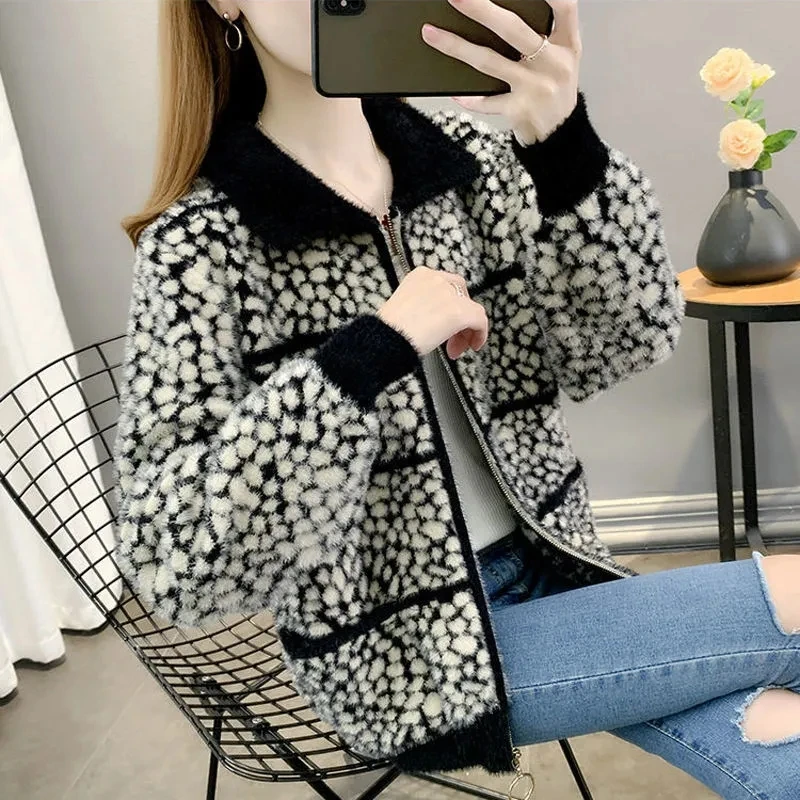 2021 Lmitation Mink Velvet Leopard Print Jacket Female Autumn And Winter New Korean Fashion Zipper Thick Cardigan Jacket Ladies