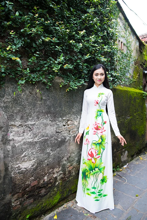 

hand-painted lotus tailored aodai vietnam clothing cheongsam aodai vietnam dress vietnamese traditionally dress long sleeves