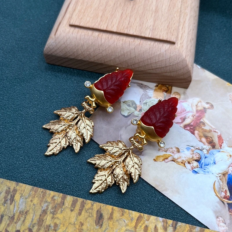 

Maple Leaf Clip Earrings Fashion Cute Design Jewelry For Women Modern Accessories