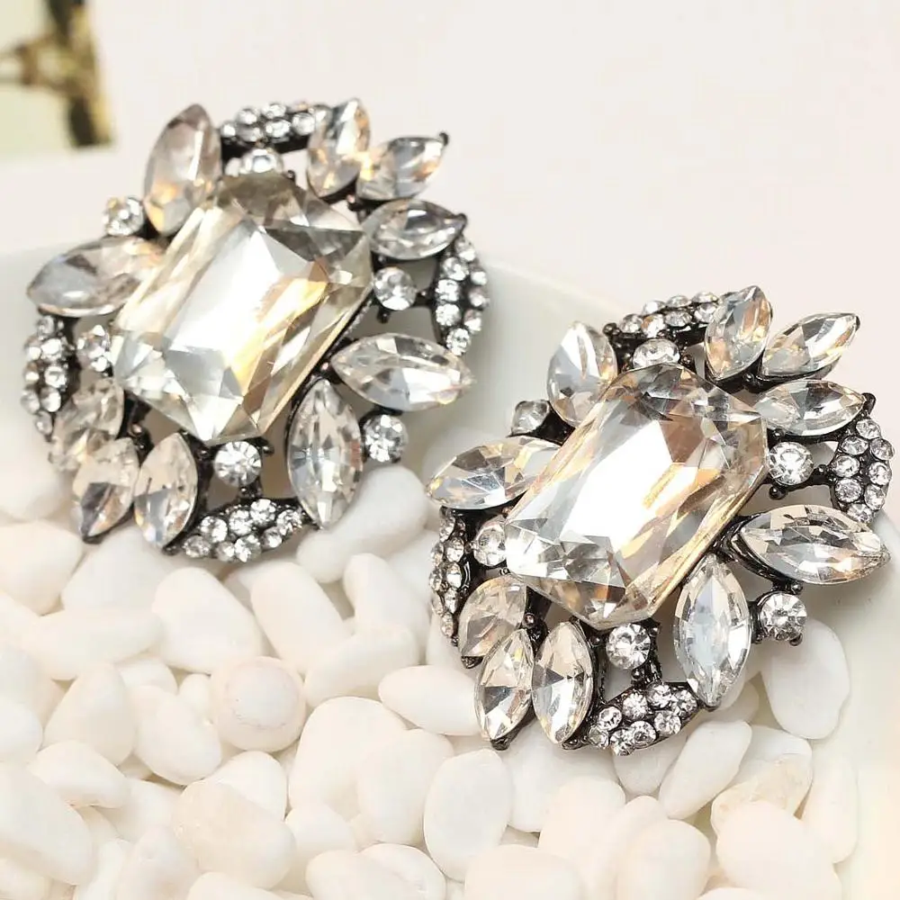 HOT HOT Women\'s fashion Glass earrings New arrival brand sweet metal with gems stud crystal earring for women girls J C Z A