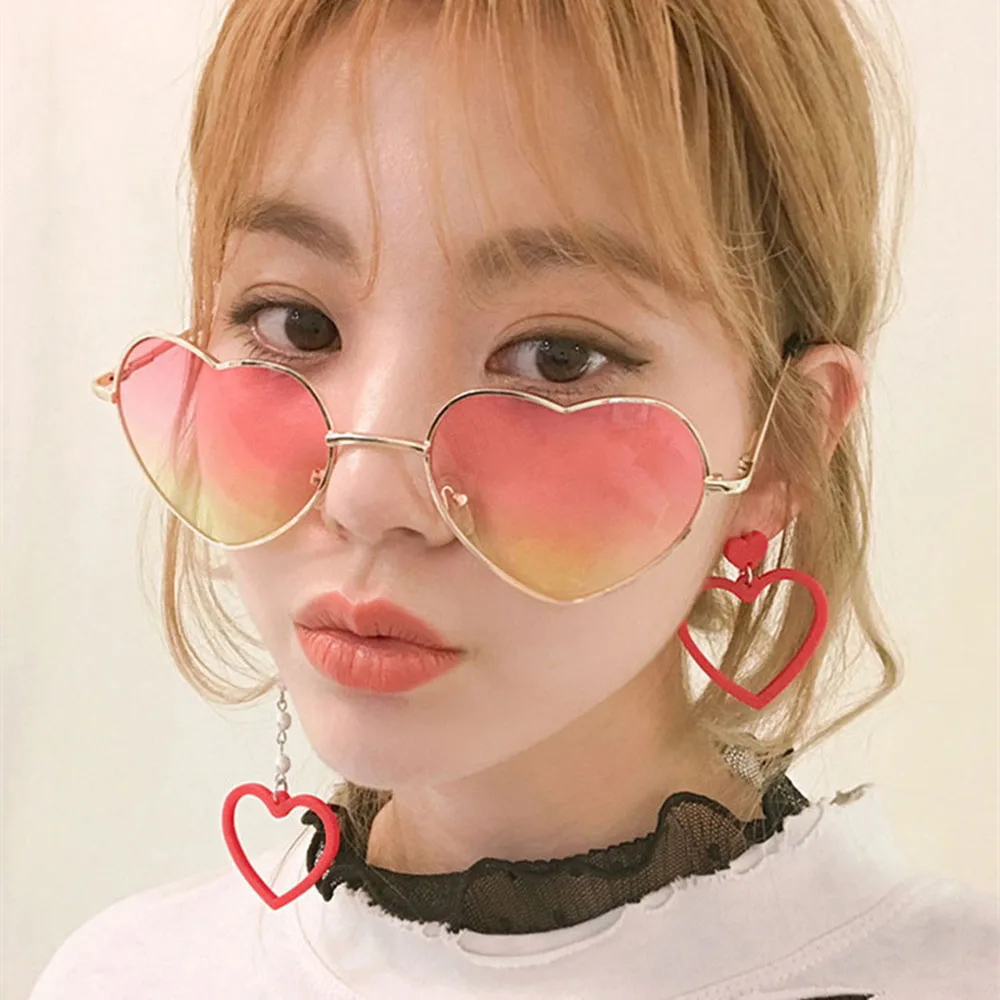 Love Heart Shaped Sunglasses Fashion Women Men Sweet Design Eyewear Party Sun Glasses Outdoor Goggle UV400 Oculos De Sol