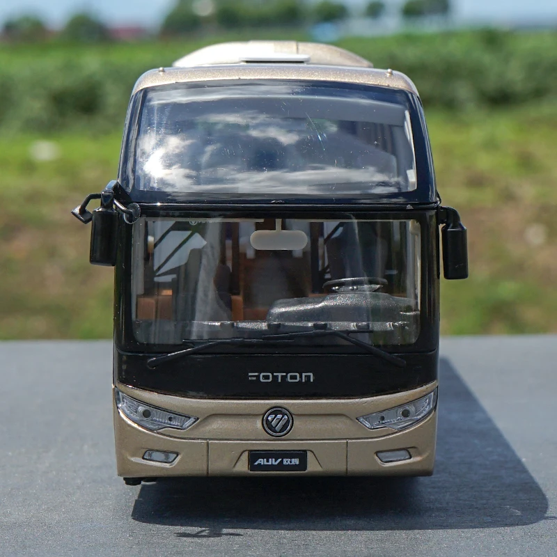 Original authorized authentic 1:36 Diecast Model for Foton AUV 6122 Travel Bus (with Lights) Alloy Toy Miniature for collections