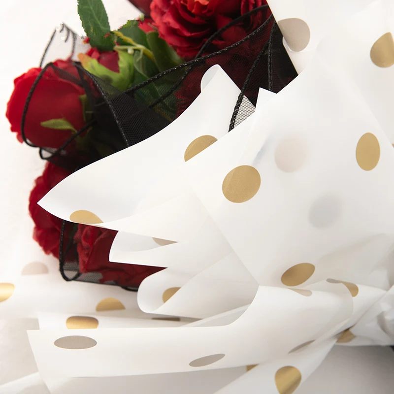 Flower Wrapping Paper with Dots, Waterproof Flower Bouquet Packaging Materials, Jelly Film Rose Wrapping Paper, 20 Sheets