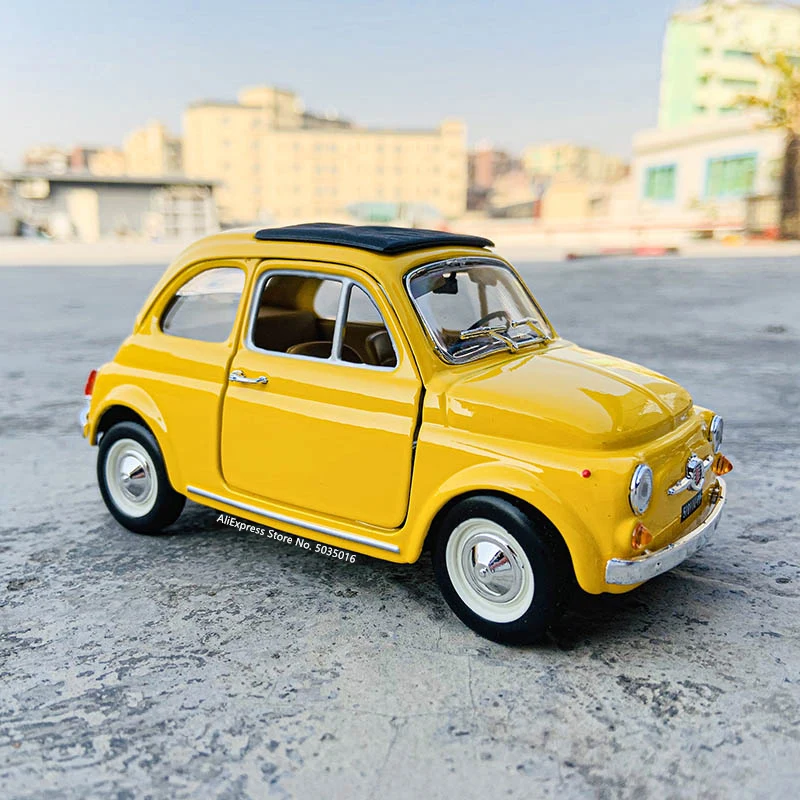 Bburago 1:24 1965 Fiat 500F yellow simulation alloy car model crafts decoration collection toy tools gift