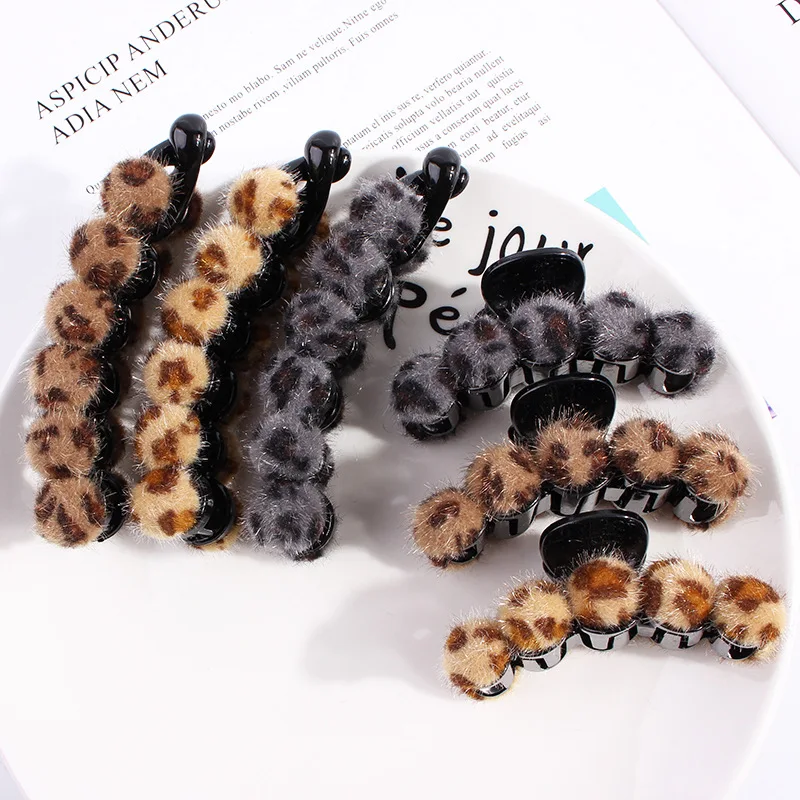 New Fashion Women Girl Hairball Acrylic Leopard Barrettes Hair Clip Hairpins Crab Claw Girls Wild Accessories Headwear