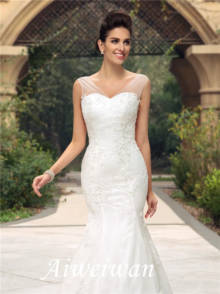 Abito da sposa in Tulle da giardino/esterno con scollo a v e maniche lunghe al pavimento 2021