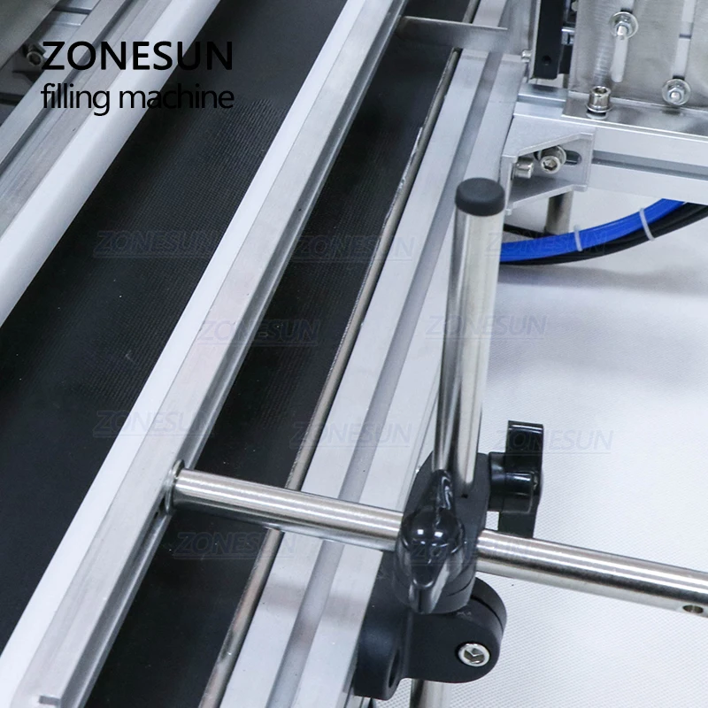 ZONESUN Volautomatische Desktop CNC Vloeibare Flessenvulmachine Parfum Sap Melk Waterfles Vulmachines Met Transportband