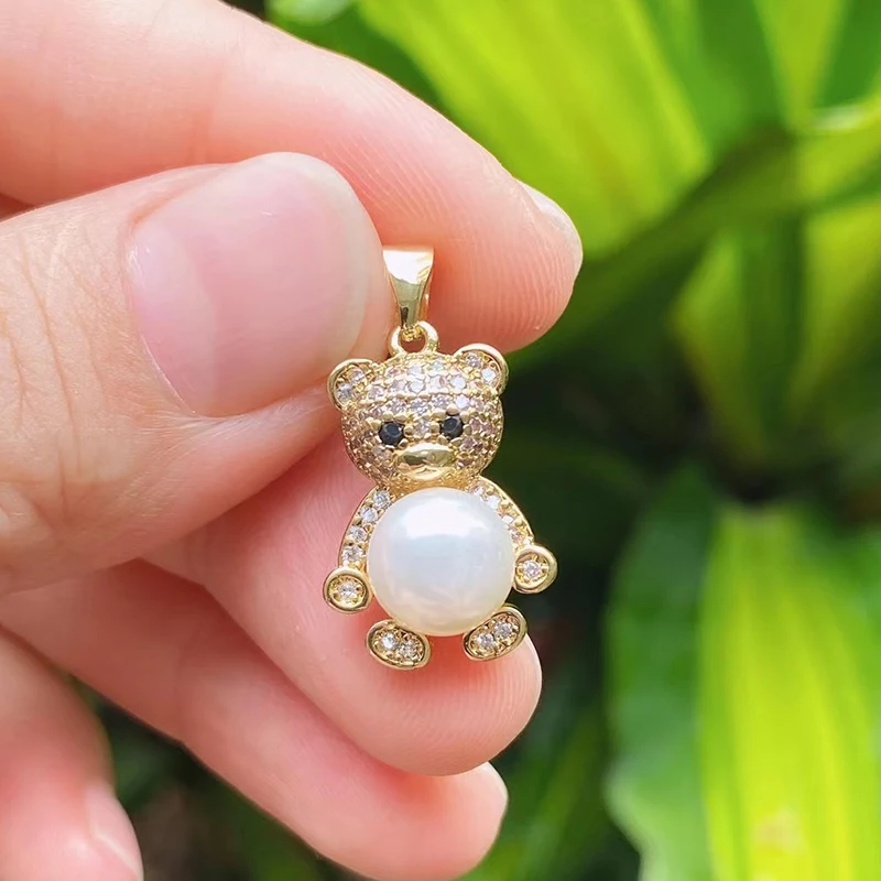 Niedlicher Bären-Charm-Anhänger in Goldfarbe, mit Perlen besetzt, mit Zirkonia CZ gepflastert, Schmuck, Halskette, Armband, Großhandel, Zubehör M85 – Detail 6