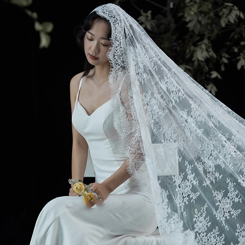 Lace Wedding Veils High Quality 3M Long Bridal Veil Custom Mantilla Cathedral Width Edge Bride Veils V2042