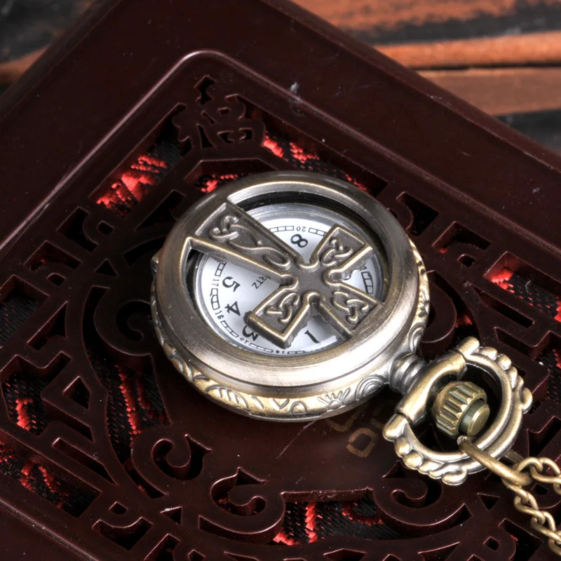 6064Bronze trumpet cross classical clamshell personality pocket watch fine chain engraving hollow table