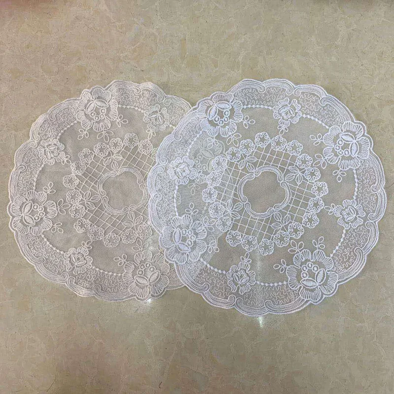 Embroidered Lace Placemat 4