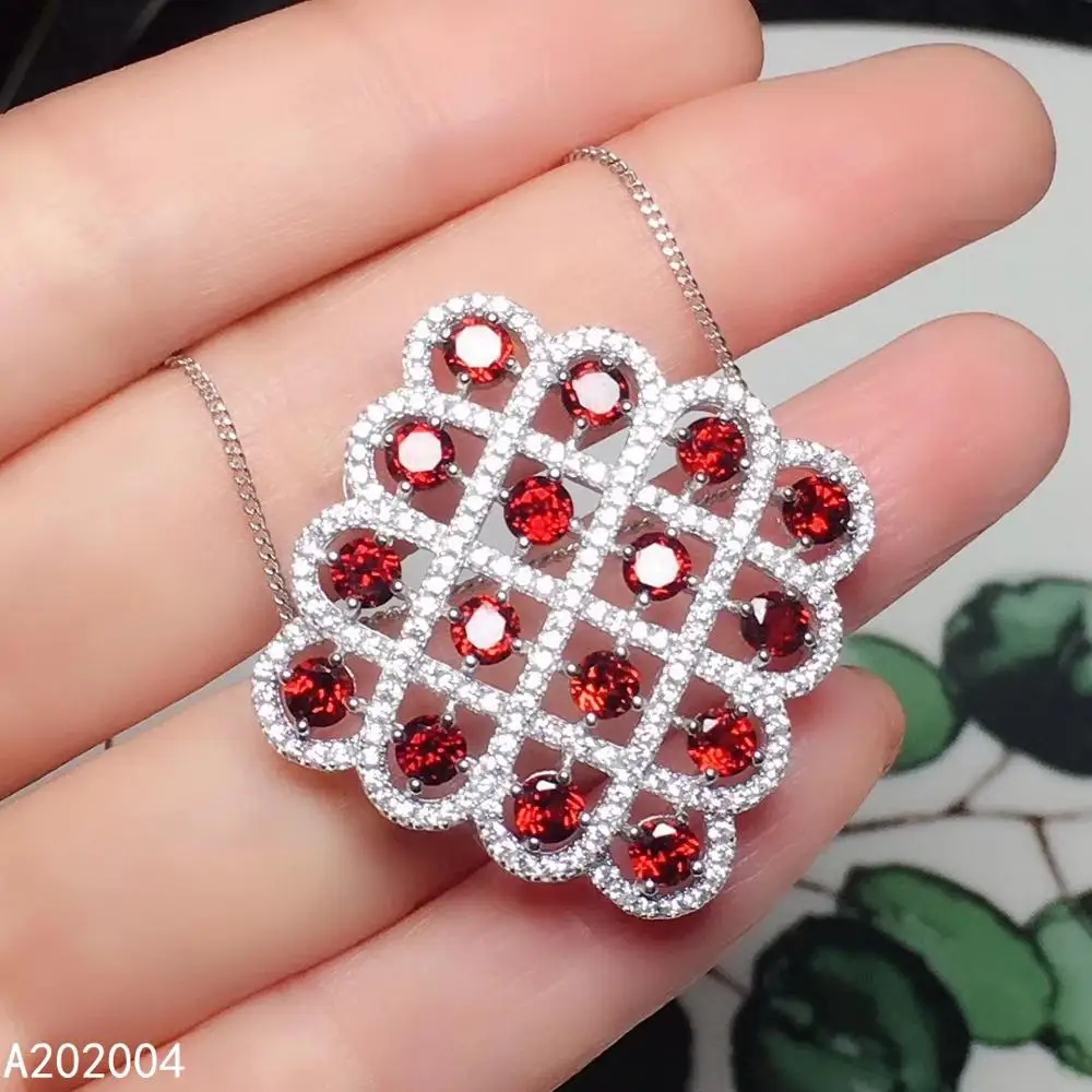 

KJJEAXCMY Fine Jewelry 925 Sterling Silver Inlaid Natural Garnet Female Miss Woman Pendant Necklace Beautiful Hot Selling