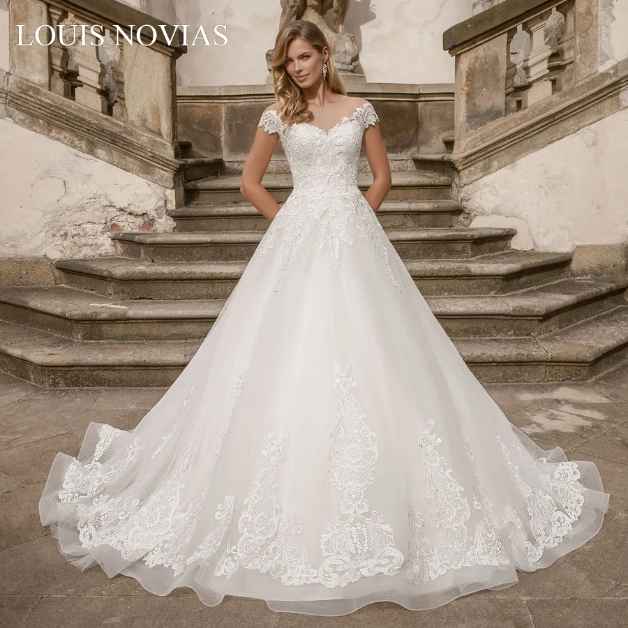 

Louis Novias A-Line Wedding Dress Pearls Chiffon with Beading Dress For Wedding Party V-neck Illusion Backless Vestido De Noiva