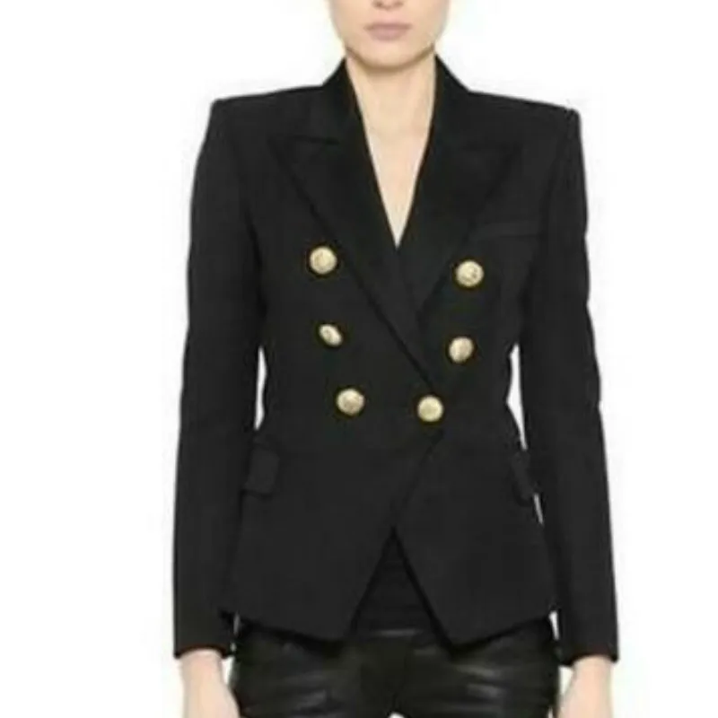 Рисунок 3 - Женский двубортный тренчкот