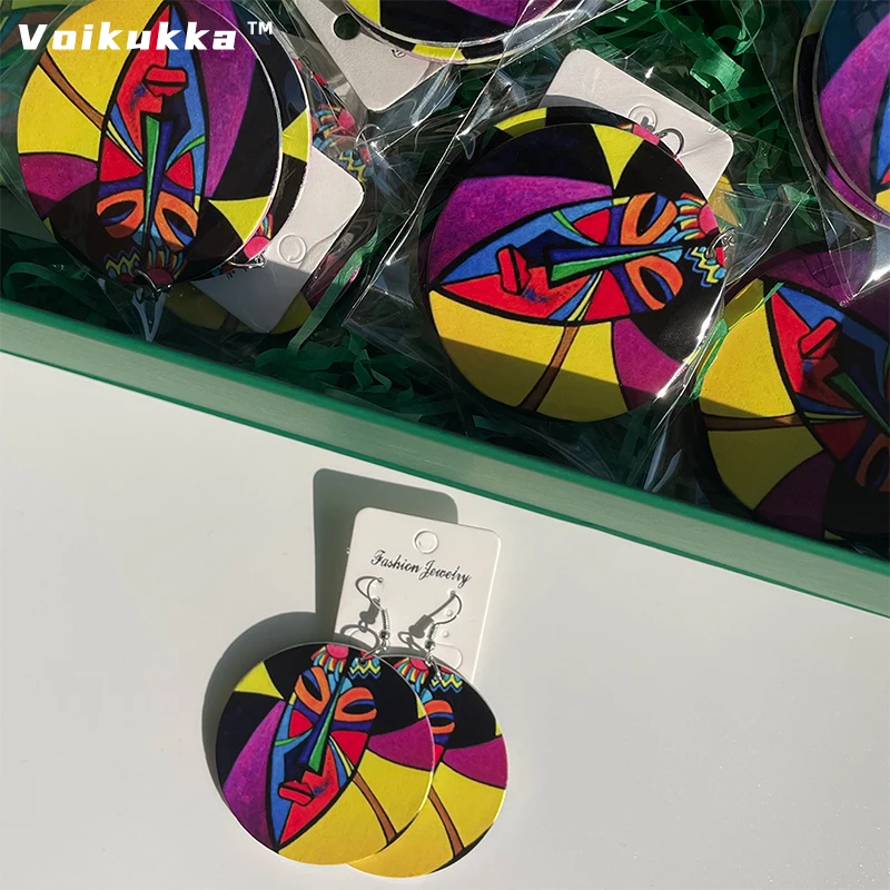 Voikukka Jewelry 2021 Hot Sale Painted Masks Both Sides Print On The Natural Wood Fashion African Round Pendant Women Earrings