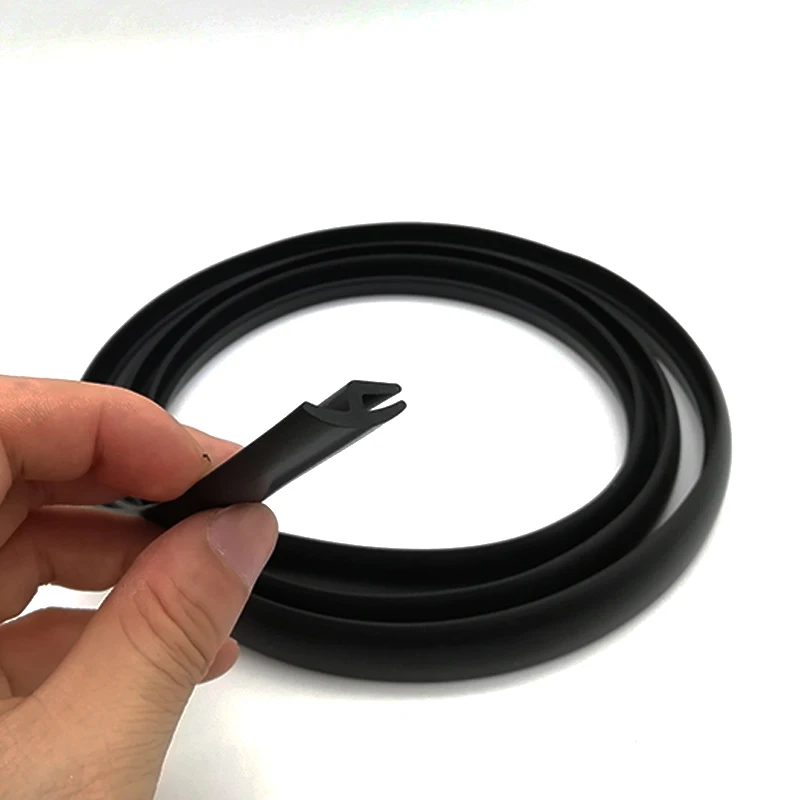 1.7 Meter Car Rubber Windshield Wiper Blade Seal Strip Front Window Water Insulation