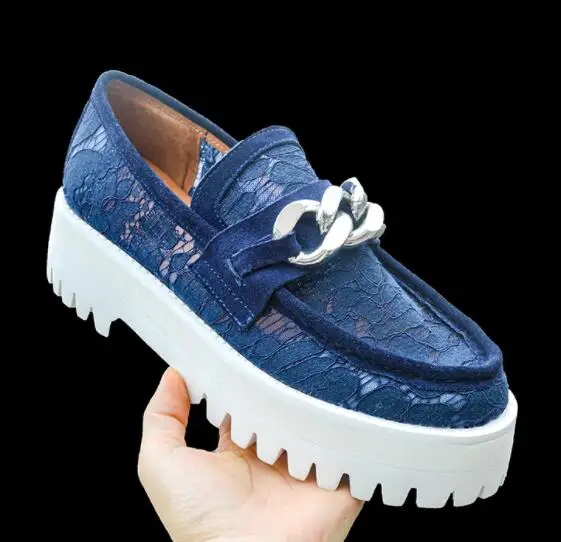 Carpaton mais novo correntes decorações sapatos de plataforma plana feminino azul rendas bordados sapatos casuais malha grade lazer