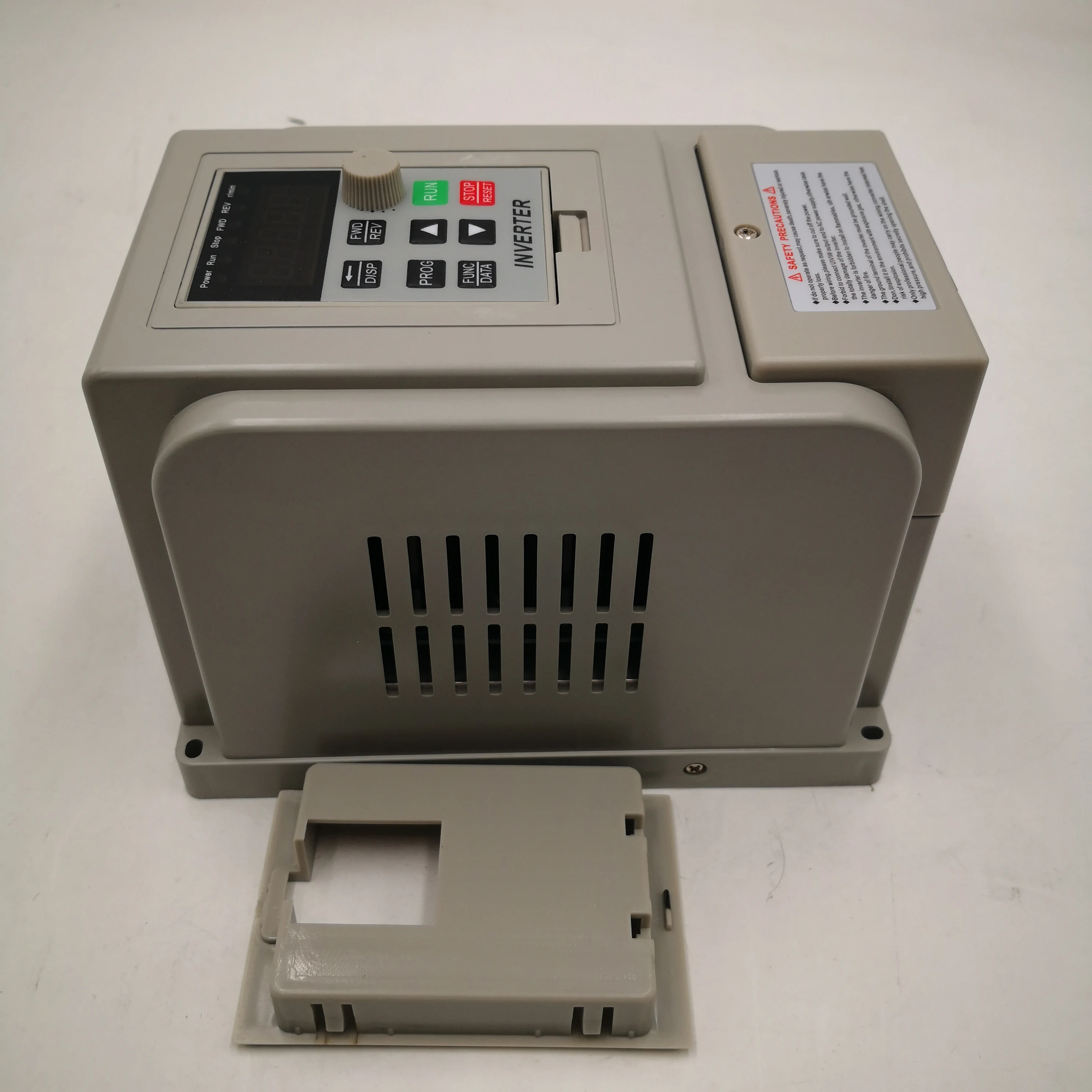 Frequency InverterS AT1-4KW 1P-220V In and Real 3P 220V Household electric Input and Three-phase 220V output VFD