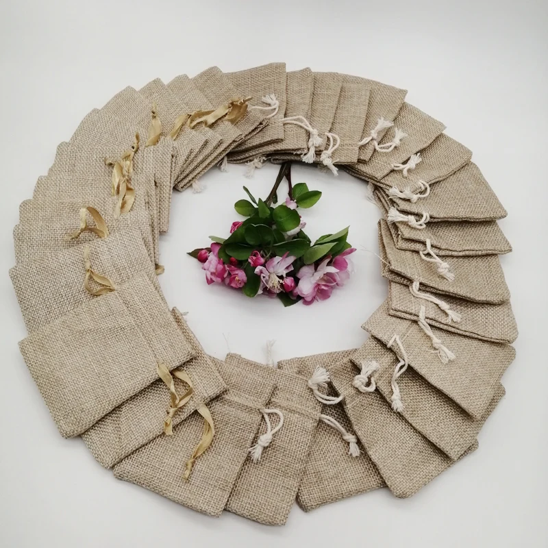 60pcs Handcrafted Jute Bags Christmas Gift Combo Featuring Burlap Drawstring Pouches Sachet Packaging Party Favor Display Supply