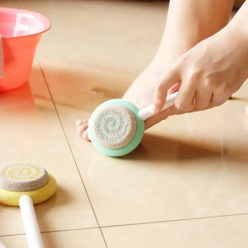 Best selling foot cleaning scrub crust remover scrub pumice cleaning feet cute lollipop fins scraper scrubber LX3237