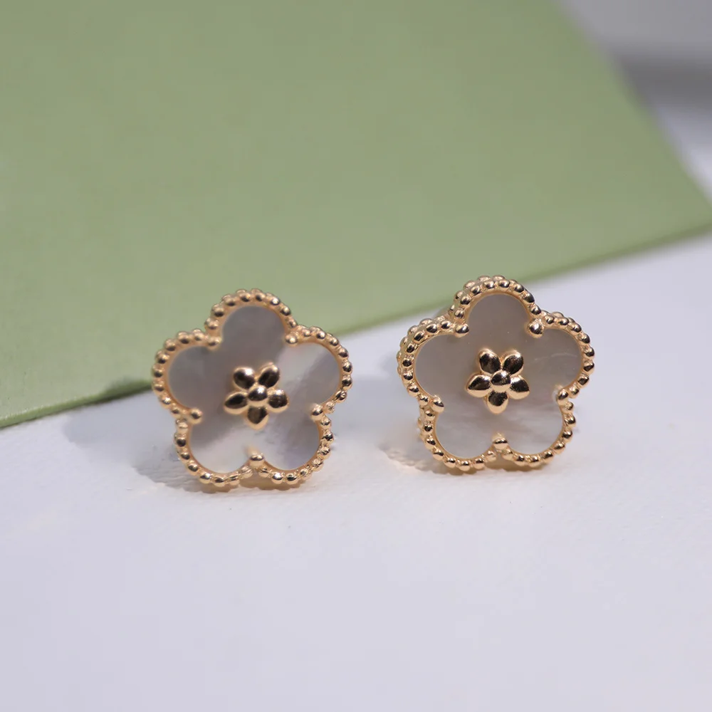 New 2022 Plum Blossom Earrings Female S925 Sterling Silver Rose Gold Fritillaria Inlaid Luxury Brand Fine Jewelry Hot Simple