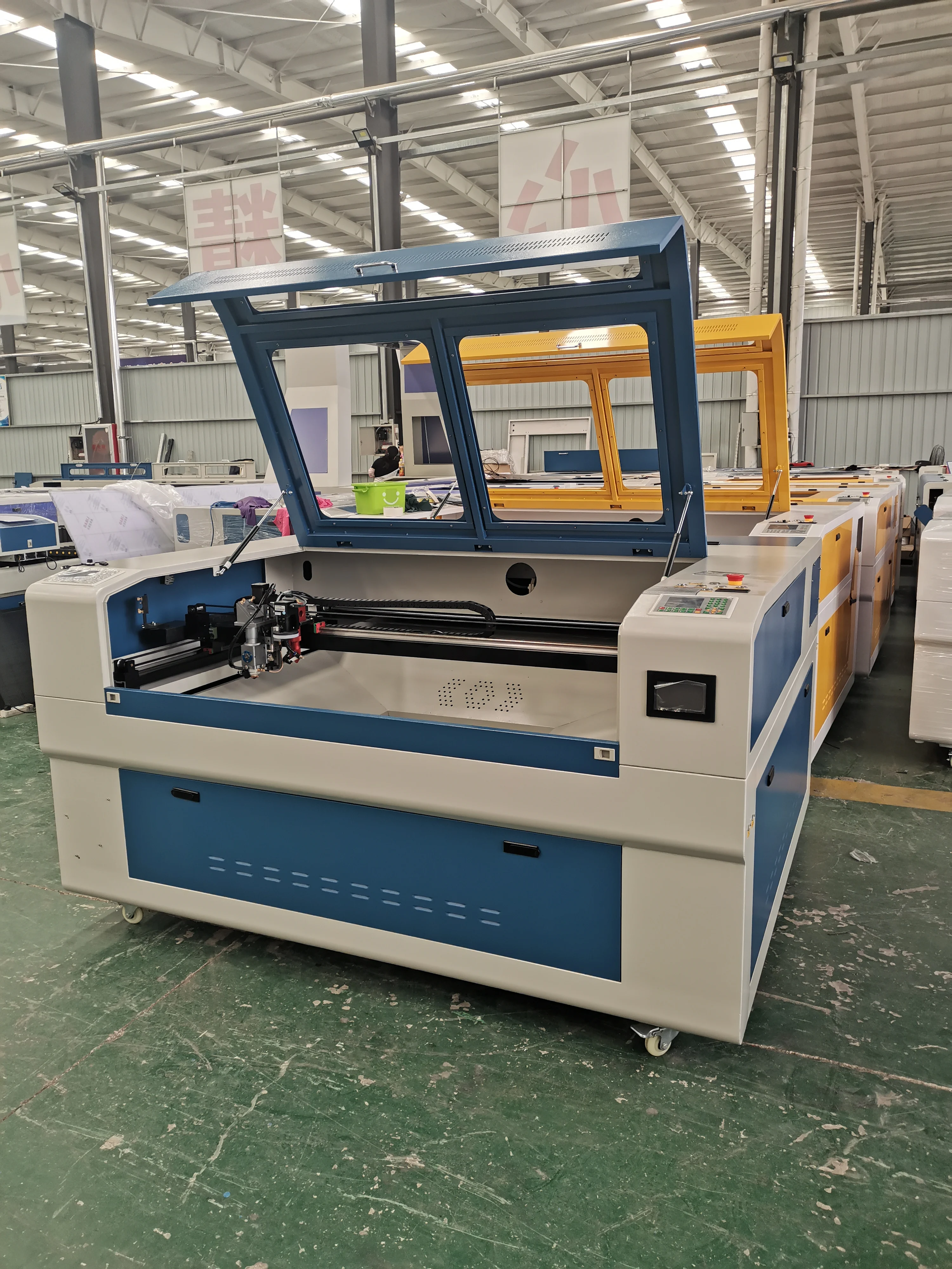 2020 nova produção reci metal máquina de corte a laser para 1.5-3mm de aço inoxidável/aço carbono co2 cortador a laser com tubo reci