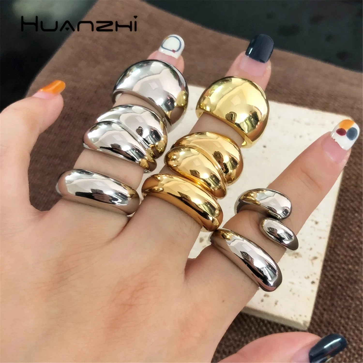 HUANZHI 2020 New Glossy Wide Version Gold Color Plated Exaggerated Metal Rings Open Adjustable Ring for Women Men Jewelry