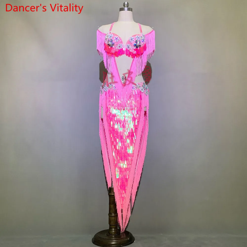 Costume de spectacle de danse du ventre personnalisé, soutien-gorge à franges, ensemble jupe Sexy à paillettes fendues, vêtements de scène de danse de tambour indien Oriental