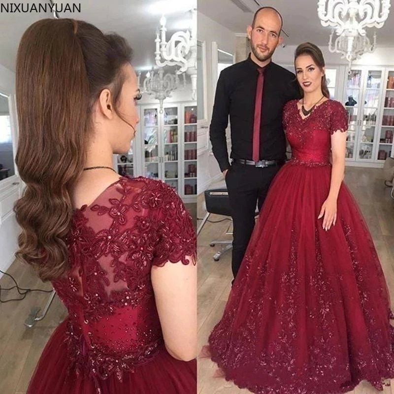 2021 burgund Hochzeit Kleider mit Kurzen Ärmeln Applizierte Perlen Tüll EINE Linie Brautkleider Formal Pageant Kleider