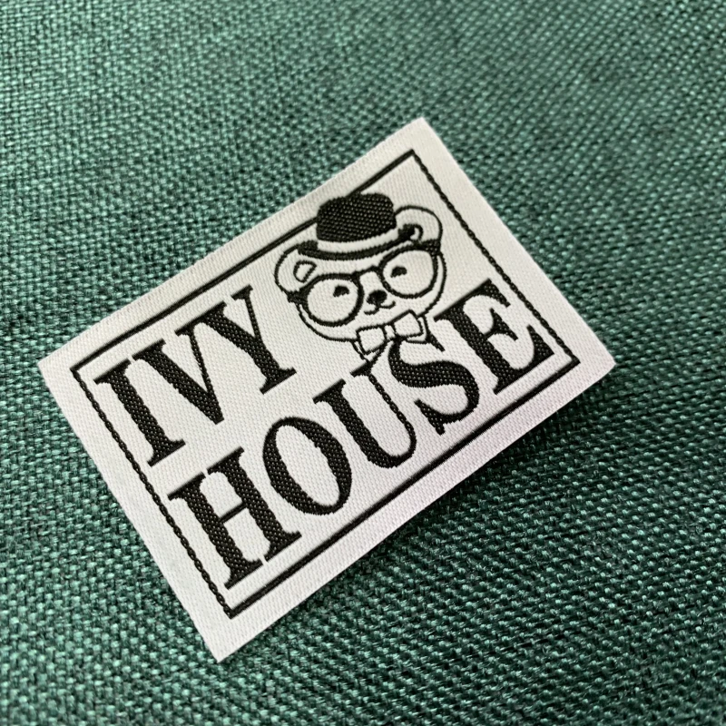 Customized High Quality 3.8*5.5cm Woven Labels Clothing Labels