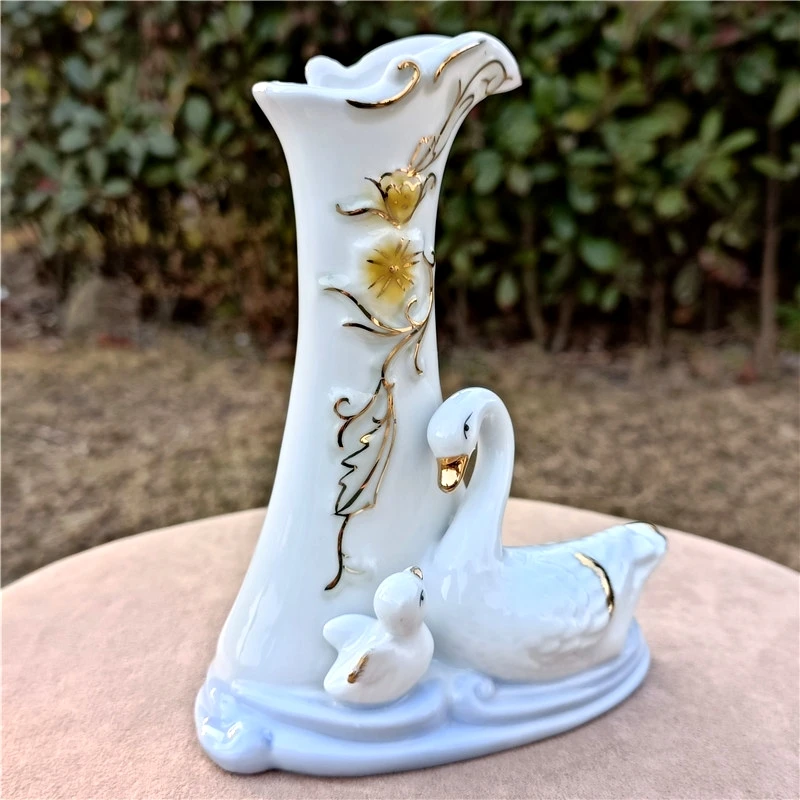 Vine Embossed Porcelain Swan Flower Vase Ceramic Cygnet Jardiniere Tabletop Houseware Ornament Decor Craft Gift for Mother\'s Day