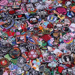 10/20 unids/lote juego de parches mezclados al azar parches para coser música guitarra Punk apliques bordados parches para ropa parche adhesivo