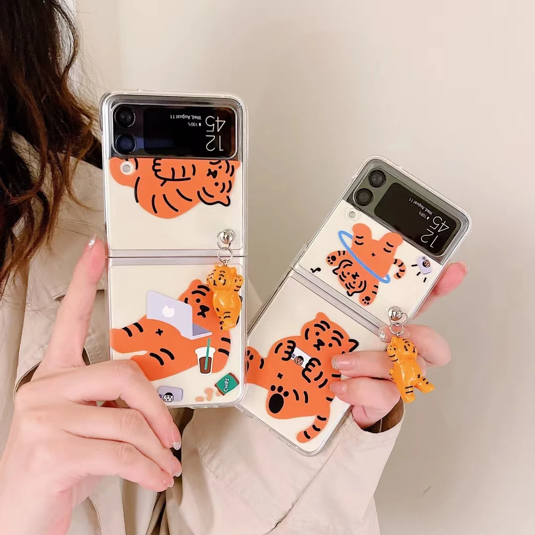 Cute Tiger Pattern figurine Pendant Clear PC Cover Case For Samsung Galaxy Z Flip3 5G