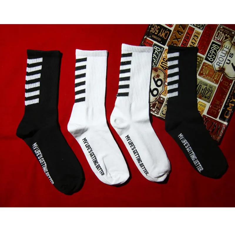 Harajuku Department of black and white Oblique Stripe HK Wind Stockings Male Tide Pilot Skateboard Lovers Cotton Women Socks