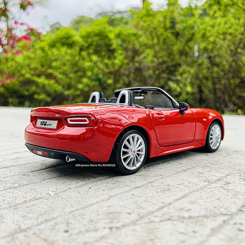 Bburago 1:24 Brand New  Metal FIAT 124 Spider Red Alloy Diecast Model Car Alloy Toys For Children Gifts Toys