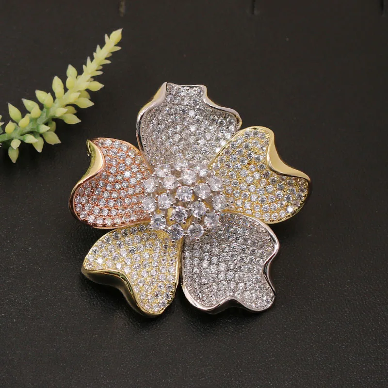 

Vanifin Fashion Jewelry Luxury Artistic Blooming Flowers Brooch Pendant Dual Use for Wedding Party Micro Paved Popular Gift